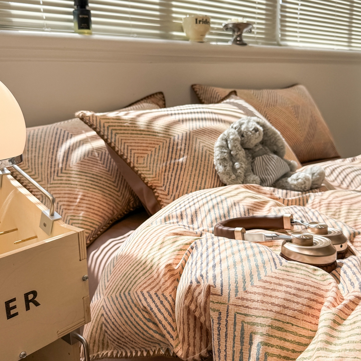 91家纺网 家纺一手货源 找家纺 （总）呗旺鹿 2025新款全棉纯棉磨毛休闲布达拉宫贝壳边四件套