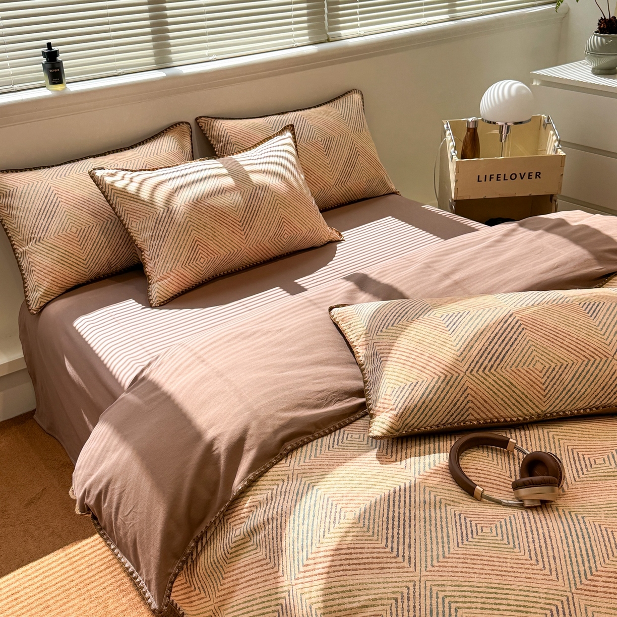 91家纺网 家纺一手货源 找家纺 （总）呗旺鹿 2025新款全棉纯棉磨毛休闲布达拉宫贝壳边四件套