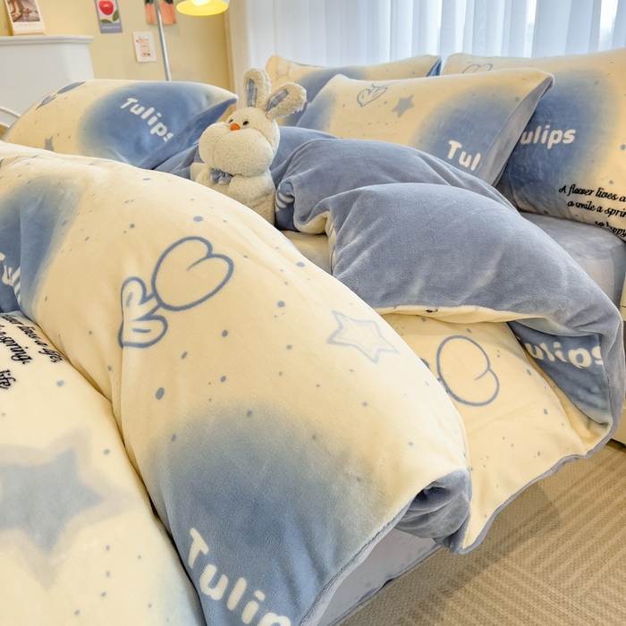 91家纺网 家纺一手货源 找家纺 印季家纺 2025新款加厚印花保暖牛奶绒四件套 馥郁-兰