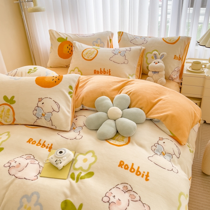 91家纺网 家纺一手货源 找家纺 印季家纺 2025新款加厚印花保暖牛奶绒四件套 橙小兔