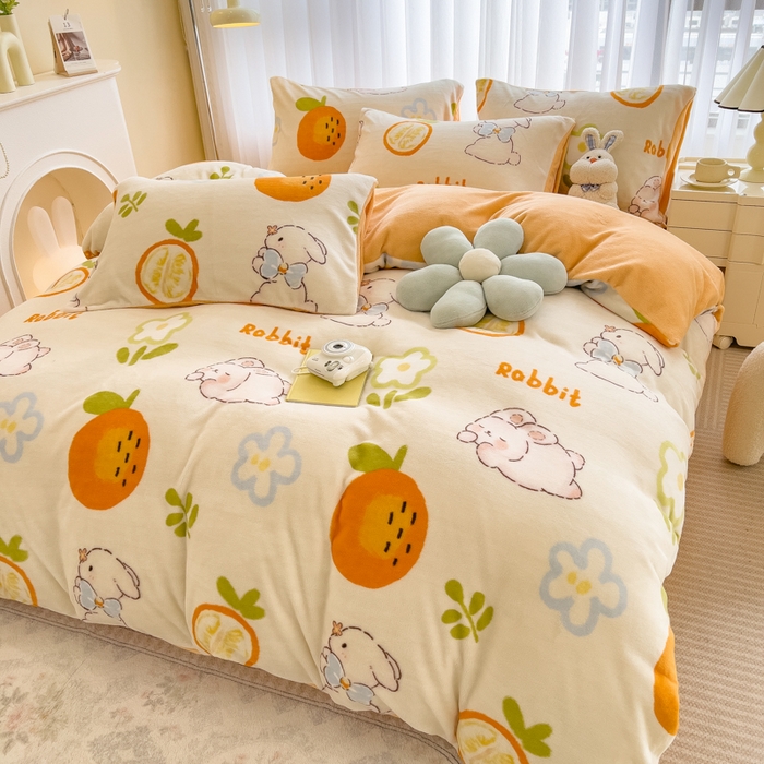 91家纺网 家纺一手货源 找家纺 印季家纺 2025新款加厚印花保暖牛奶绒四件套 橙小兔