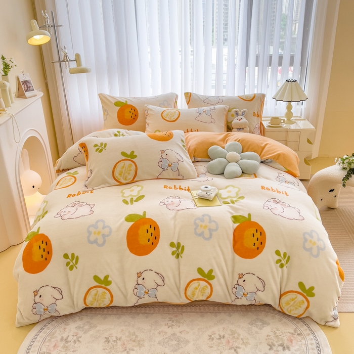 91家纺网 家纺一手货源 找家纺 印季家纺 2025新款加厚印花保暖牛奶绒四件套 橙小兔