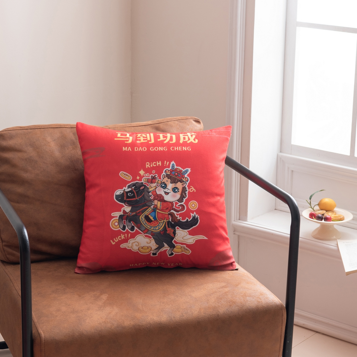 91家纺网 家纺一手货源 找家纺 （总）博笔熊家纺 2025新款马年可爱短毛绒抱枕