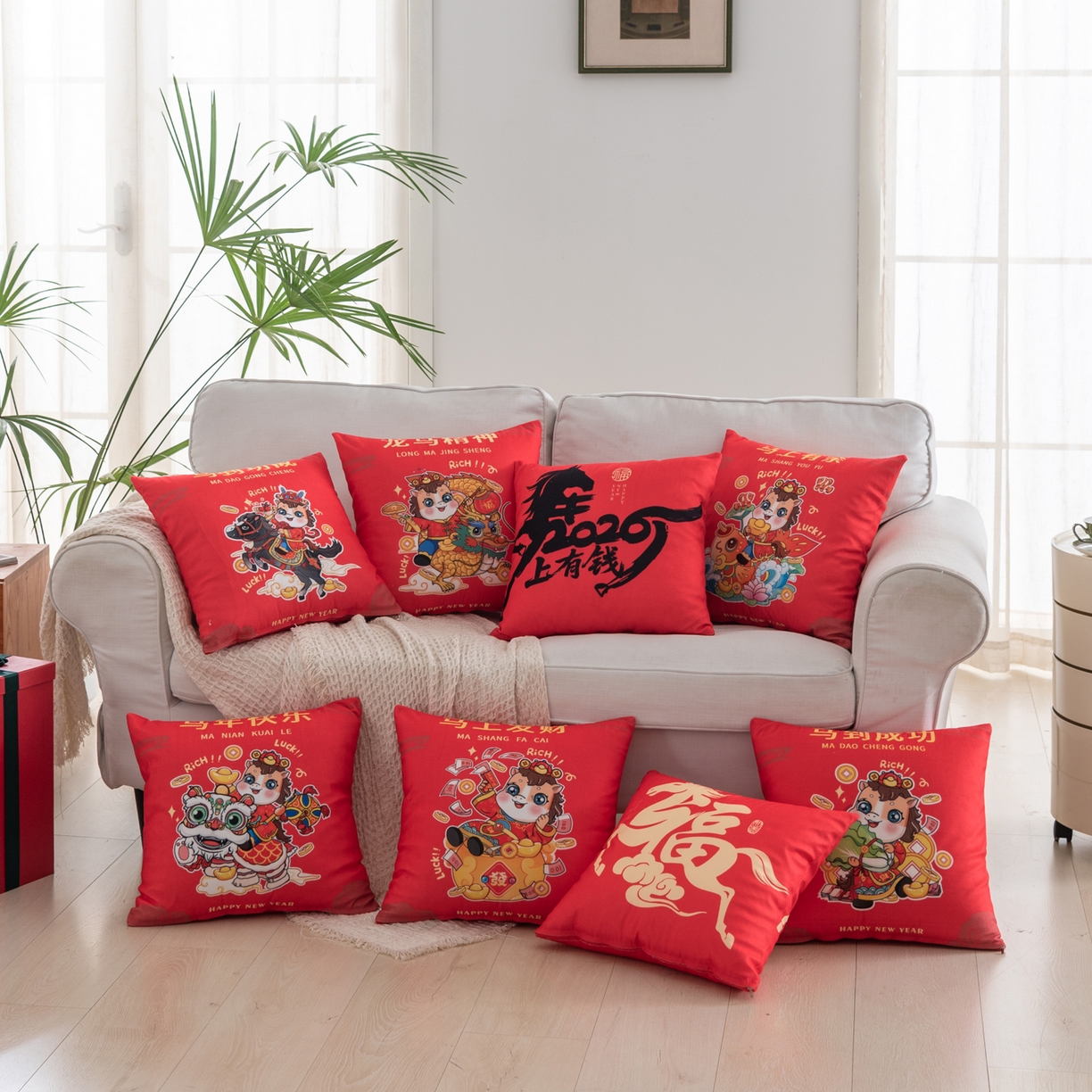 91家纺网 家纺一手货源 找家纺 （总）博笔熊家纺 2025新款马年可爱短毛绒抱枕