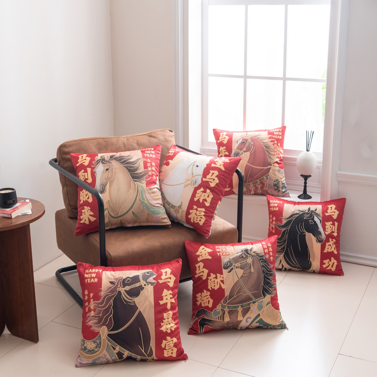 91家纺网 家纺一手货源 找家纺 博笔熊家纺 2025新款马年荷兰绒抱枕 组合图仅供展示不可下单