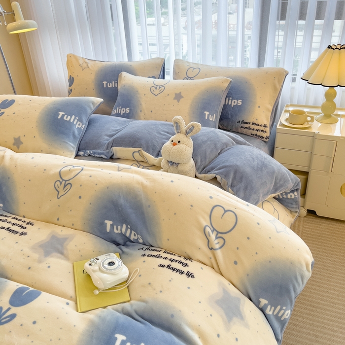 91家纺网 家纺一手货源 找家纺 印季家纺 2025新款加厚印花保暖牛奶绒四件套 馥郁-兰