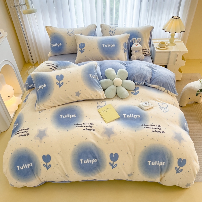 91家纺网 家纺一手货源 找家纺 印季家纺 2025新款加厚印花保暖牛奶绒四件套 馥郁-兰