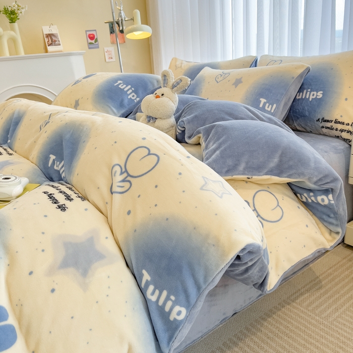 91家纺网 家纺一手货源 找家纺 印季家纺 2025新款加厚印花保暖牛奶绒四件套 馥郁-兰