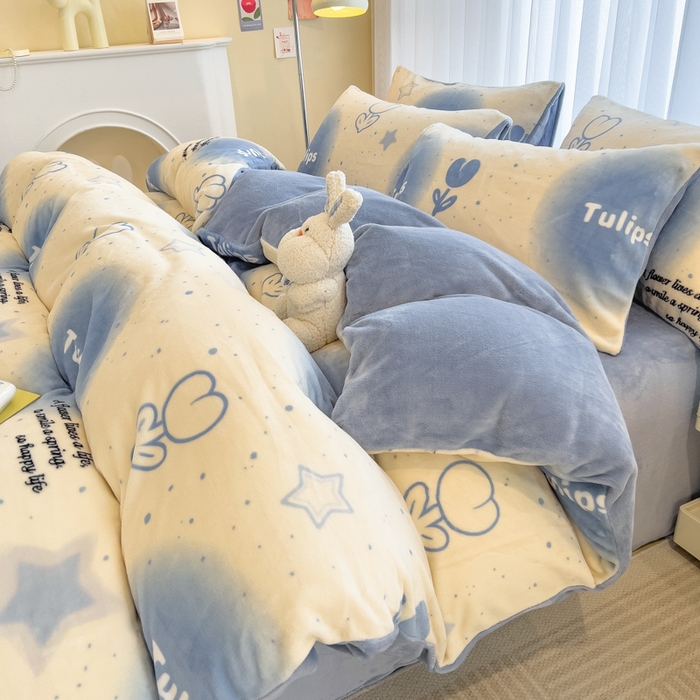 91家纺网 家纺一手货源 找家纺 印季家纺 2025新款加厚印花保暖牛奶绒四件套 馥郁-兰