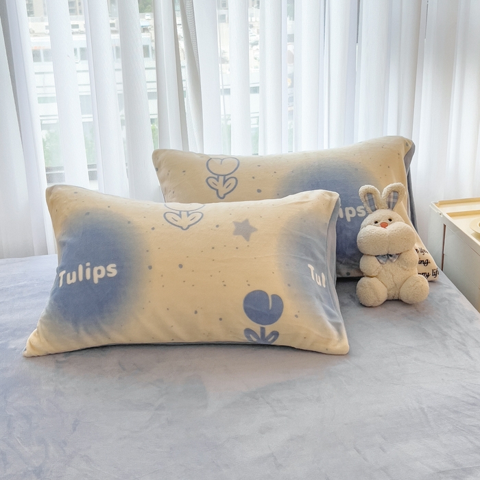 91家纺网 家纺一手货源 找家纺 印季家纺 2025新款加厚印花保暖牛奶绒四件套 馥郁-兰