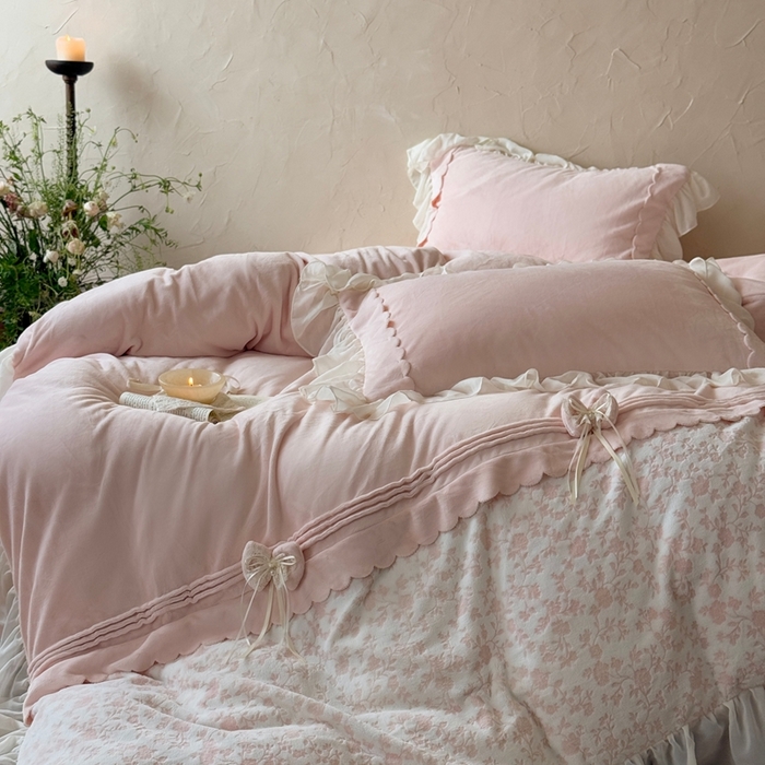 91家纺网 家纺一手货源 找家纺 （总）佳汐蓝家纺 2025新款230g牛奶绒雕花四件套-泡芙（卷后不低于298元)