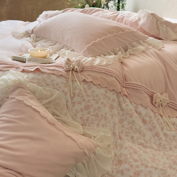 91家纺网 家纺一手货源 找家纺 佳汐蓝家纺 2025新款230g牛奶绒雕花四件套-泡芙（卷后不低于298元) 泡芙-粉色