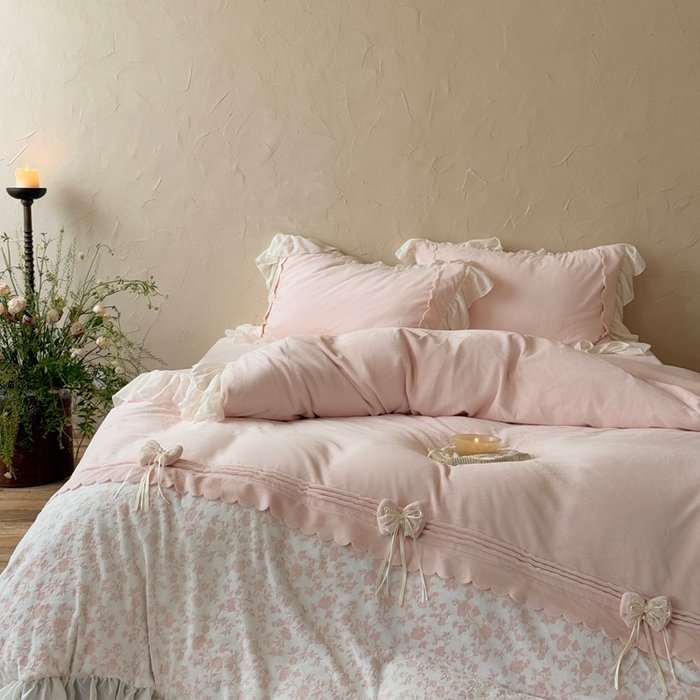 91家纺网 家纺一手货源 找家纺 佳汐蓝家纺 2025新款230g牛奶绒雕花四件套-泡芙（卷后不低于298元) 泡芙-粉色