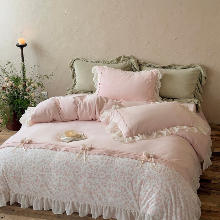 91家纺网 家纺一手货源 找家纺 佳汐蓝家纺 2025新款230g牛奶绒雕花四件套-泡芙（卷后不低于298元) 泡芙-粉色