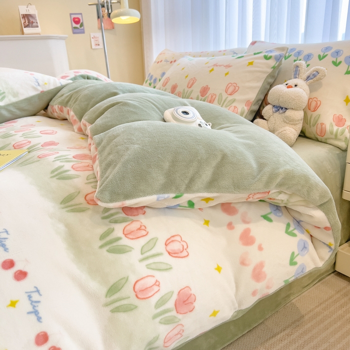 91家纺网 家纺一手货源 找家纺 印季家纺 2025新款加厚印花保暖牛奶绒四件套 花园集市