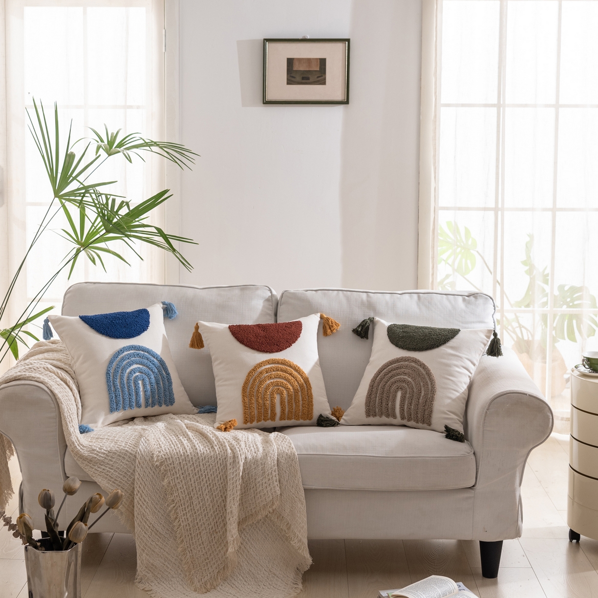 91家纺网 家纺一手货源 找家纺 （总）博笔熊家纺 2025新款北欧绣花流苏抱枕