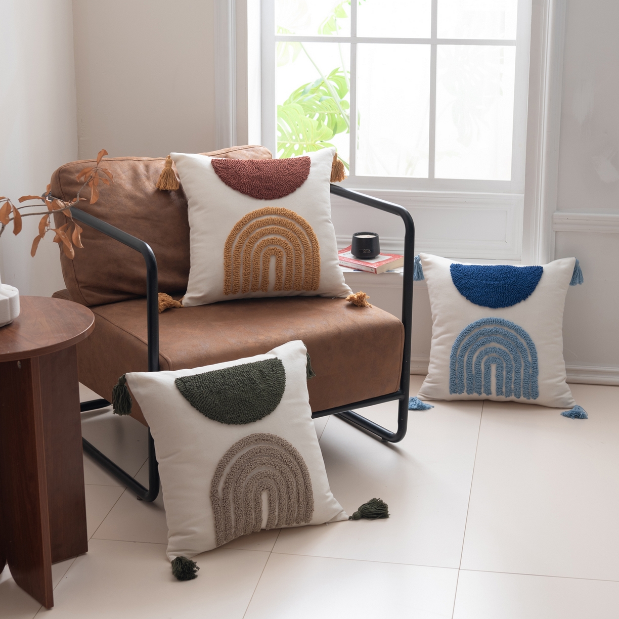 91家纺网 家纺一手货源 找家纺 （总）博笔熊家纺 2025新款北欧绣花流苏抱枕