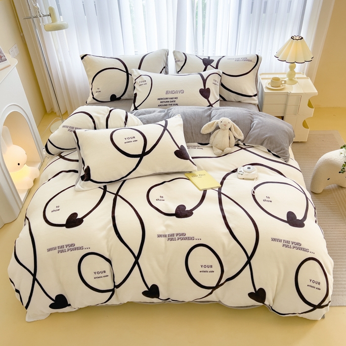 91家纺网 家纺一手货源 找家纺 印季家纺 2025新款加厚印花保暖牛奶绒四件套 绘心-米