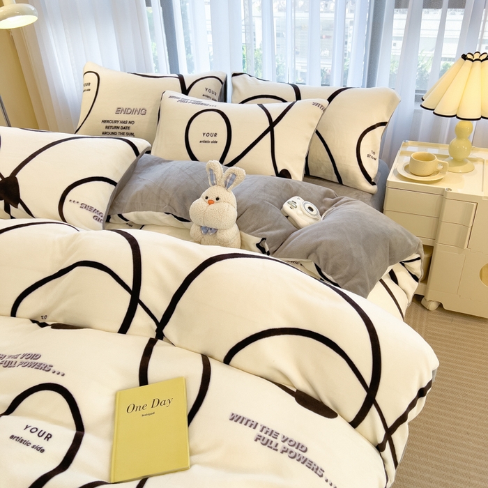 91家纺网 家纺一手货源 找家纺 印季家纺 2025新款加厚印花保暖牛奶绒四件套 绘心-米