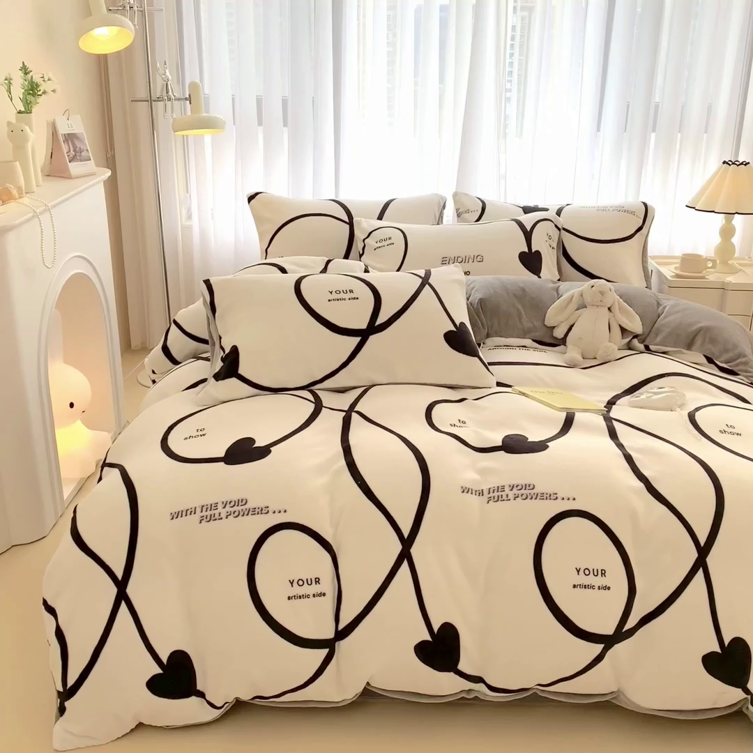 91家纺网 家纺一手货源 找家纺 印季家纺 2025新款加厚印花保暖牛奶绒四件套 绘心-米