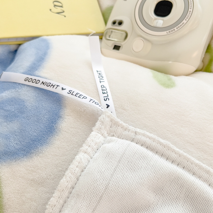 91家纺网 家纺一手货源 找家纺 印季家纺 2025新款加厚印花保暖牛奶绒四件套 蓝莓汽水