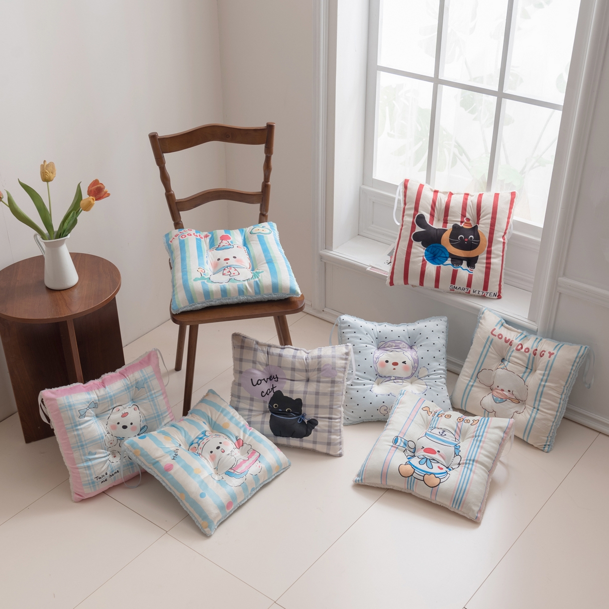 博笔熊家纺 2025新款双面卡通坐垫 组合图仅做展示不可下单