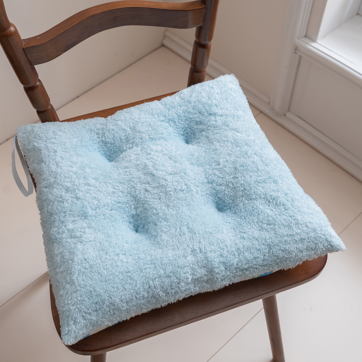 91家纺网 家纺一手货源 找家纺 博笔熊家纺 2025新款双面卡通坐垫 甜品西高地