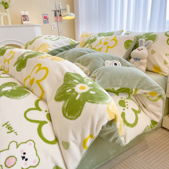 91家纺网 家纺一手货源 找家纺 印季家纺 2025新款加厚印花保暖牛奶绒四件套 绿山墙