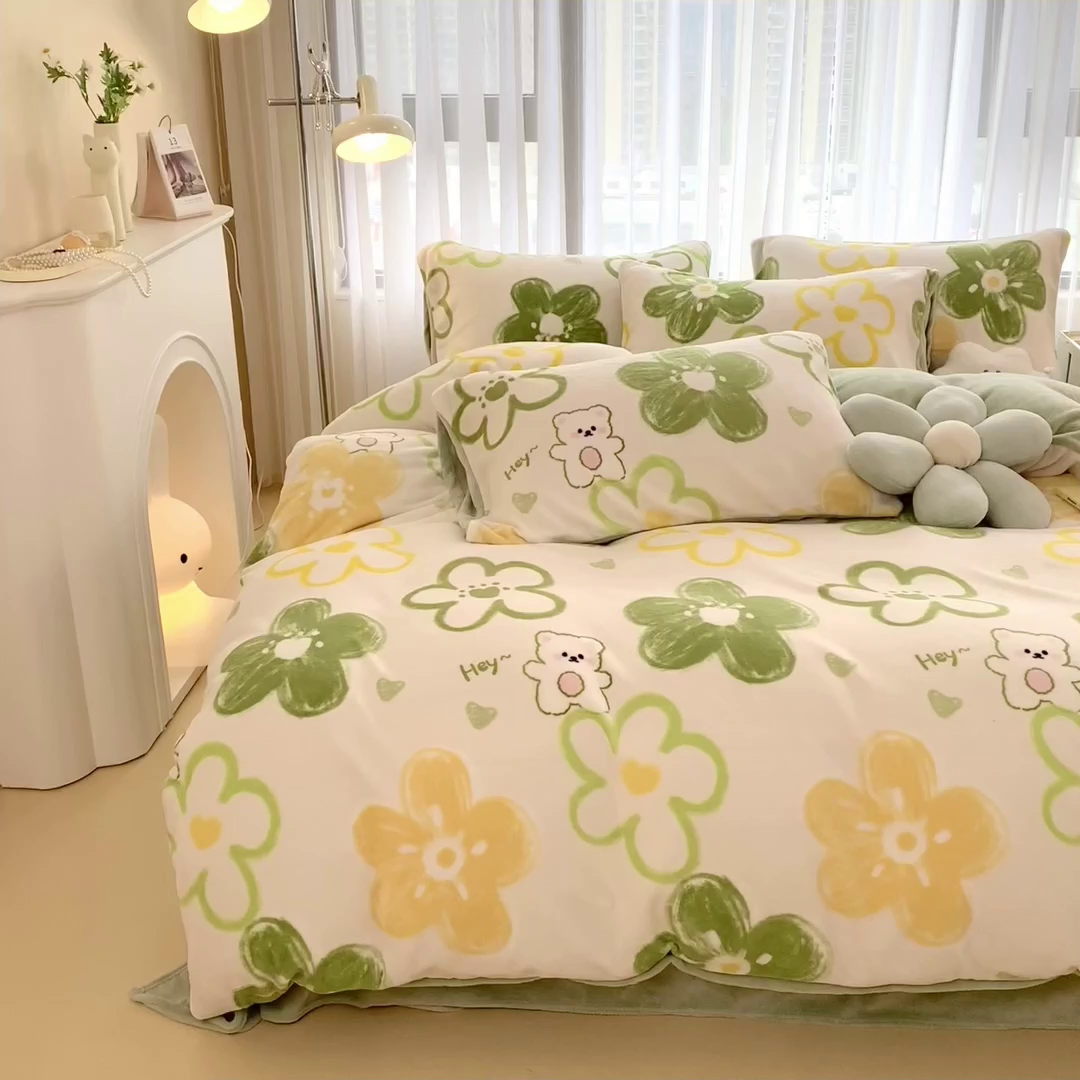 91家纺网 家纺一手货源 找家纺 印季家纺 2025新款加厚印花保暖牛奶绒四件套 绿山墙