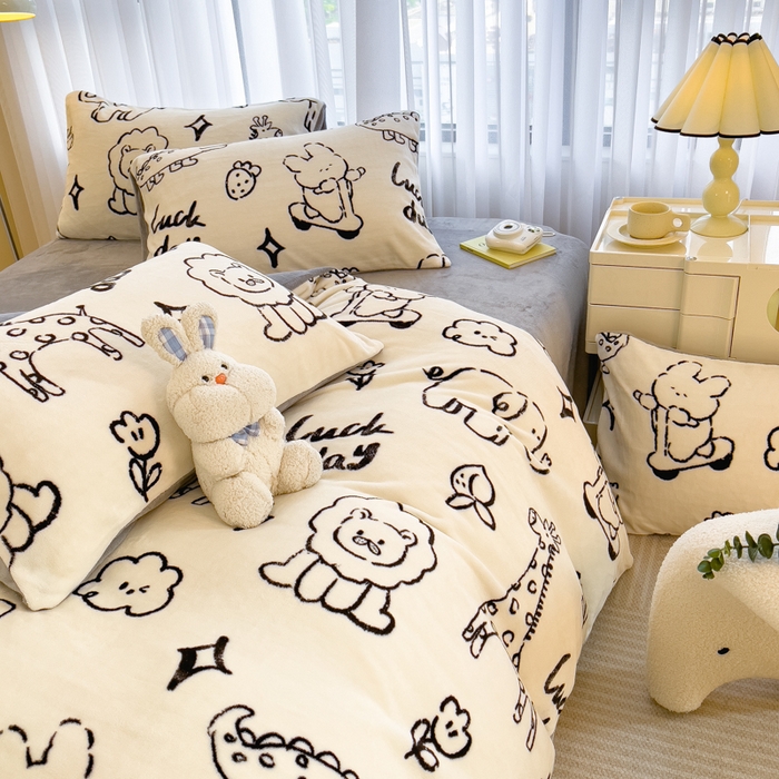 91家纺网 家纺一手货源 找家纺 印季家纺 2025新款加厚印花保暖牛奶绒四件套 马戏团-米