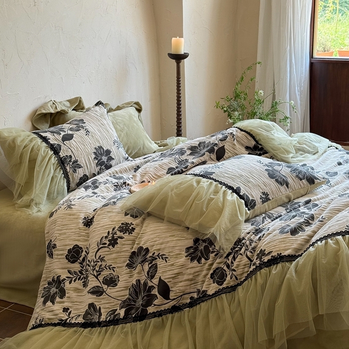 91家纺网 家纺一手货源 找家纺 （总）佳汐蓝家纺 2025新款230g牛奶绒雕花四件套-朝花夕拾(卷后不低于298元)