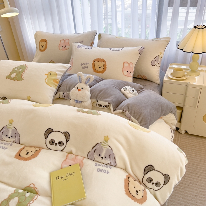 91家纺网 家纺一手货源 找家纺 印季家纺 2025新款加厚印花保暖牛奶绒四件套 萌物