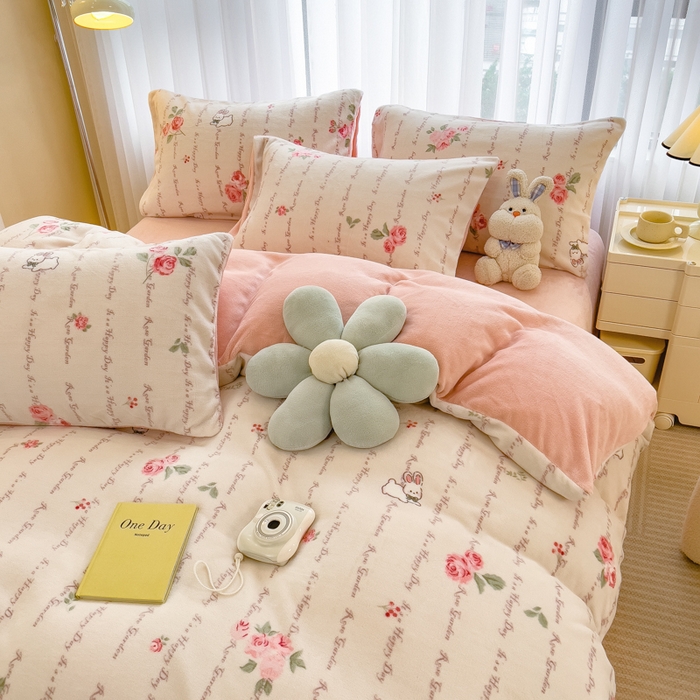 91家纺网 家纺一手货源 找家纺 印季家纺 2025新款加厚印花保暖牛奶绒四件套 雀跃