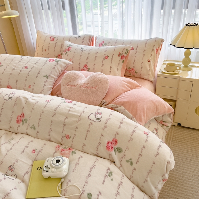 91家纺网 家纺一手货源 找家纺 印季家纺 2025新款加厚印花保暖牛奶绒四件套 雀跃