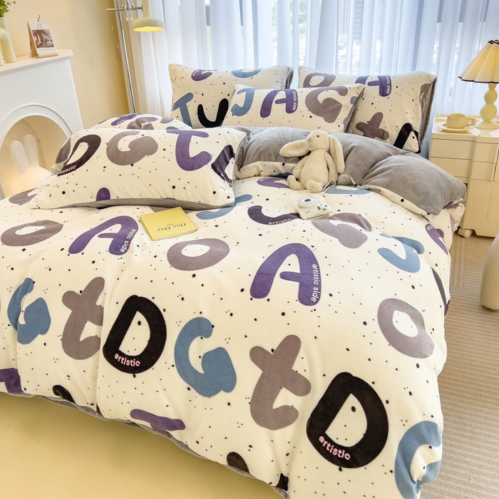 91家纺网 家纺一手货源 找家纺 印季家纺 2025新款加厚印花保暖牛奶绒四件套 少年派