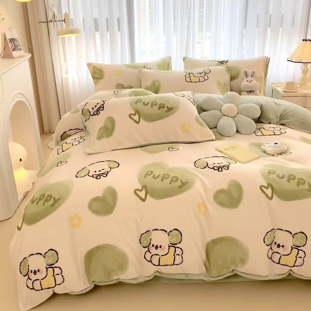 91家纺网 家纺一手货源 找家纺 印季家纺 2025新款加厚印花保暖牛奶绒四件套 小青梅