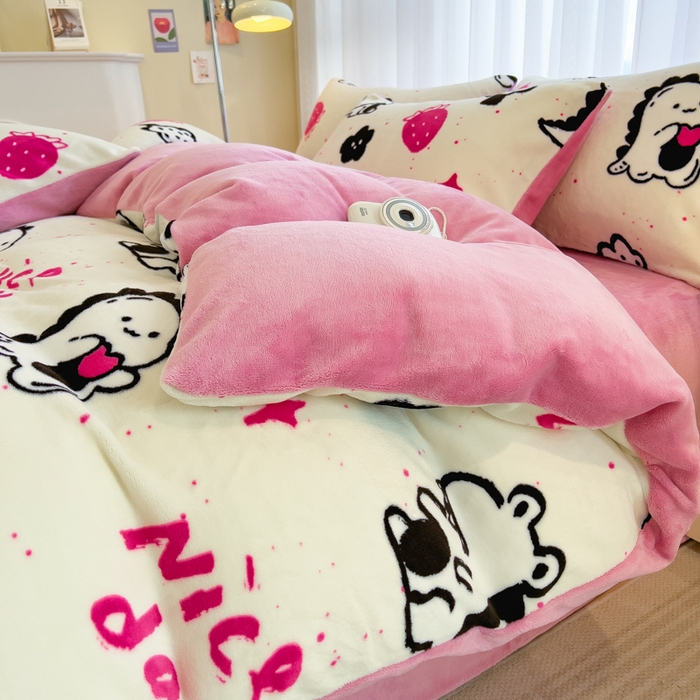 91家纺网 家纺一手货源 找家纺 印季家纺 2025新款加厚印花保暖牛奶绒四件套 心动信号