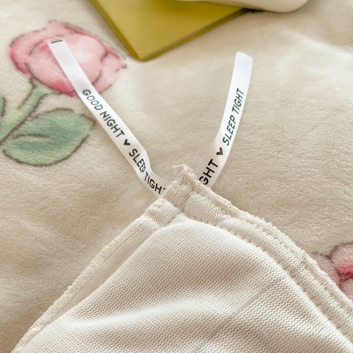 91家纺网 家纺一手货源 找家纺 印季家纺 2025新款加厚印花保暖牛奶绒四件套 郁兔-粉