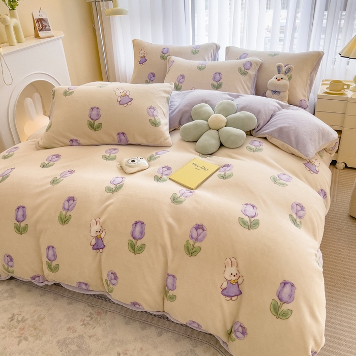 91家纺网 家纺一手货源 找家纺 印季家纺 2025新款加厚印花保暖牛奶绒四件套 郁兔-紫