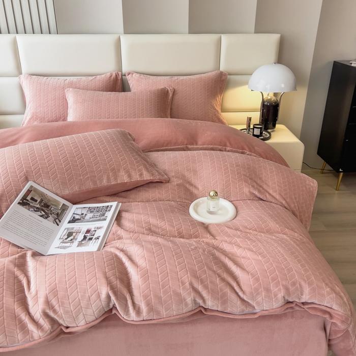 91家纺网 家纺一手货源 找家纺 （总）印季家纺 2025新款立体剪花麦穗牛奶绒四件套