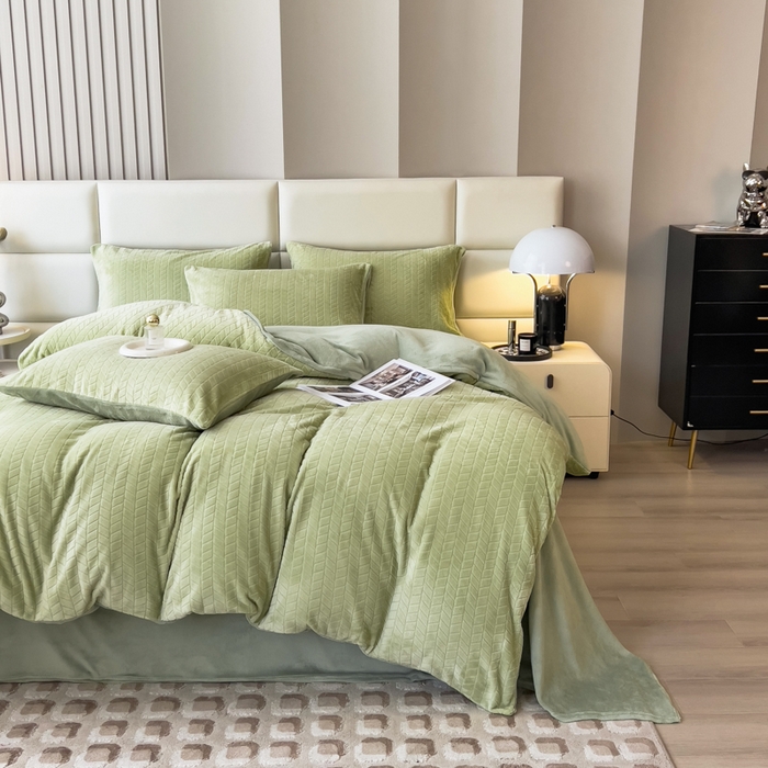 91家纺网 家纺一手货源 找家纺 印季家纺 2025新款立体剪花麦穗牛奶绒四件套 草绿