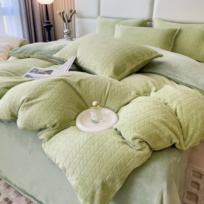 91家纺网 家纺一手货源 找家纺 印季家纺 2025新款立体剪花麦穗牛奶绒四件套 草绿