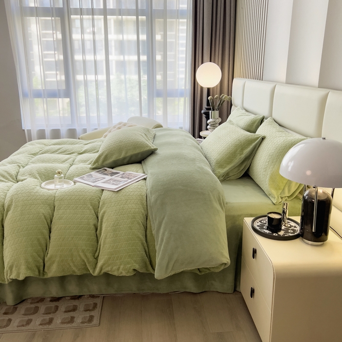 91家纺网 家纺一手货源 找家纺 印季家纺 2025新款立体剪花麦穗牛奶绒四件套 草绿