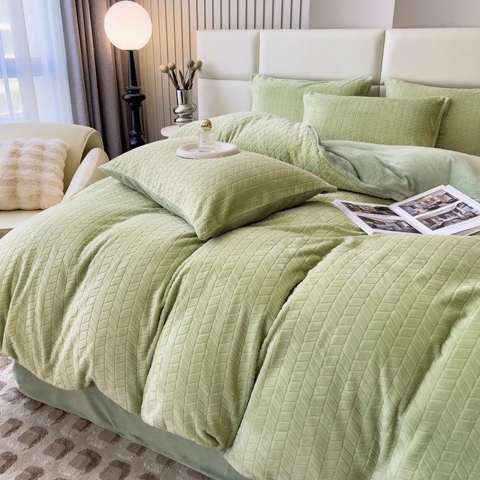 91家纺网 家纺一手货源 找家纺 印季家纺 2025新款立体剪花麦穗牛奶绒四件套 草绿