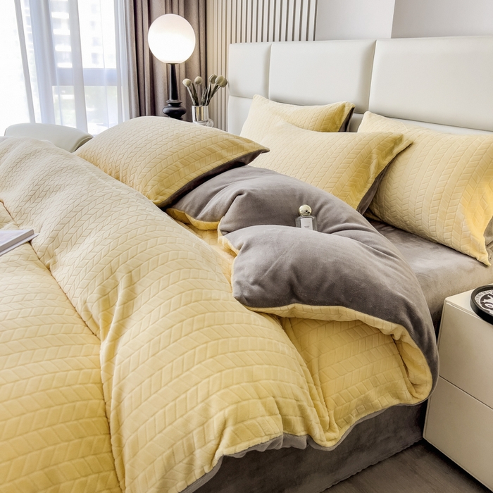 91家纺网 家纺一手货源 找家纺 印季家纺 2025新款立体剪花麦穗牛奶绒四件套 亮黄-灰