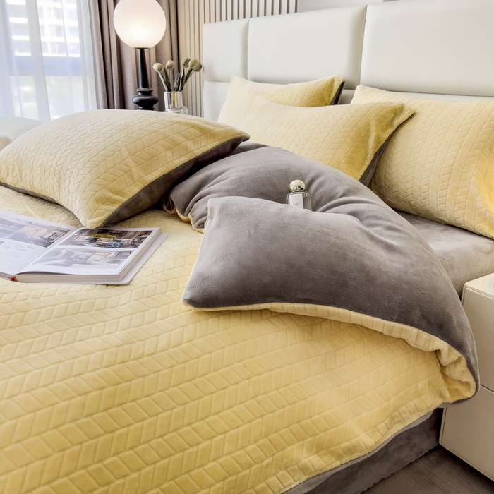 91家纺网 家纺一手货源 找家纺 印季家纺 2025新款立体剪花麦穗牛奶绒四件套 亮黄-灰