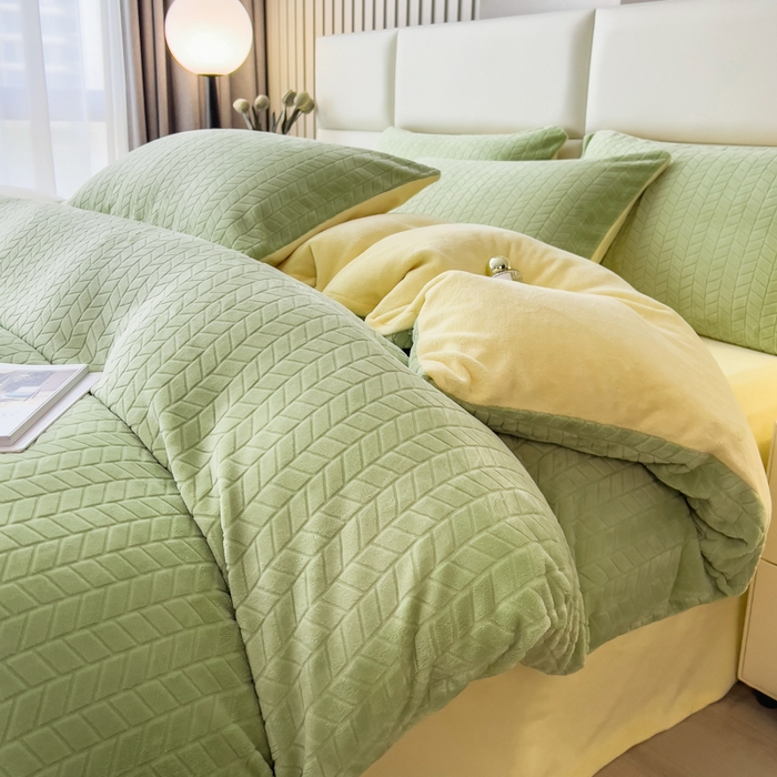 91家纺网 家纺一手货源 找家纺 （总）印季家纺 2025新款立体剪花麦穗牛奶绒四件套