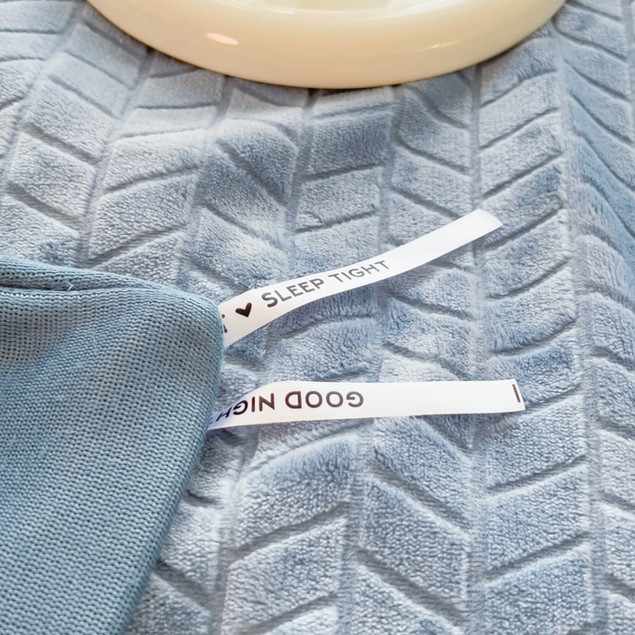 91家纺网 家纺一手货源 找家纺 印季家纺 2025新款立体剪花麦穗牛奶绒四件套 蓝灰