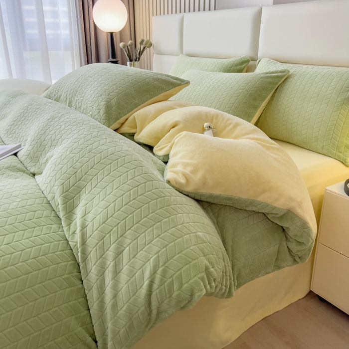 91家纺网 家纺一手货源 找家纺 印季家纺 2025新款立体剪花麦穗牛奶绒四件套 草绿-亮黄