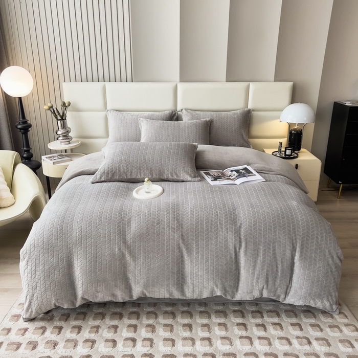 91家纺网 家纺一手货源 找家纺 印季家纺 2025新款立体剪花麦穗牛奶绒四件套 高级灰